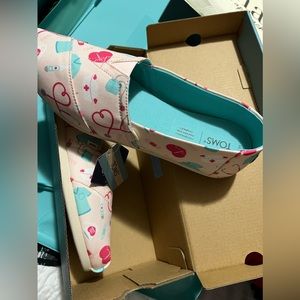 Healthcare/CNA/Nurse Toms women’s size 11